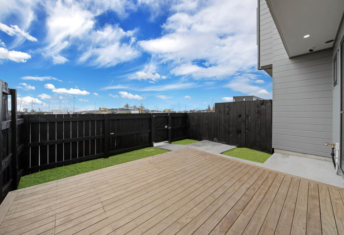Directly Opposite Barry Curtis Park, Brandnew 3 beds 2.5 baths home with car park, Lot 29/15 Flat Bush School Road, Flat Bush, Auckland