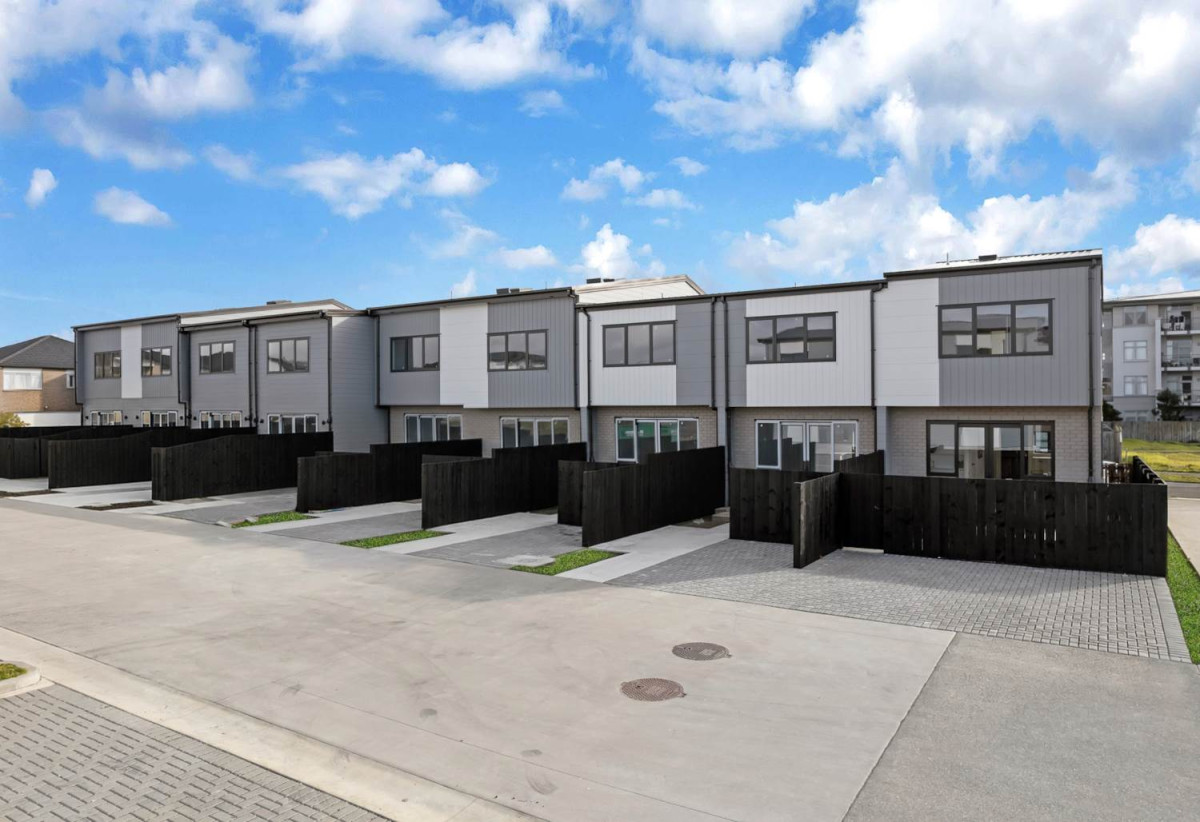 Directly opposite Barry Curtis Park, Brandnew 2 beds + study room 1.5 baths home with garage, walks to Ormiston schools, Lot 19-29/15 Flat Bush School Road, Flat Bush, Auckland