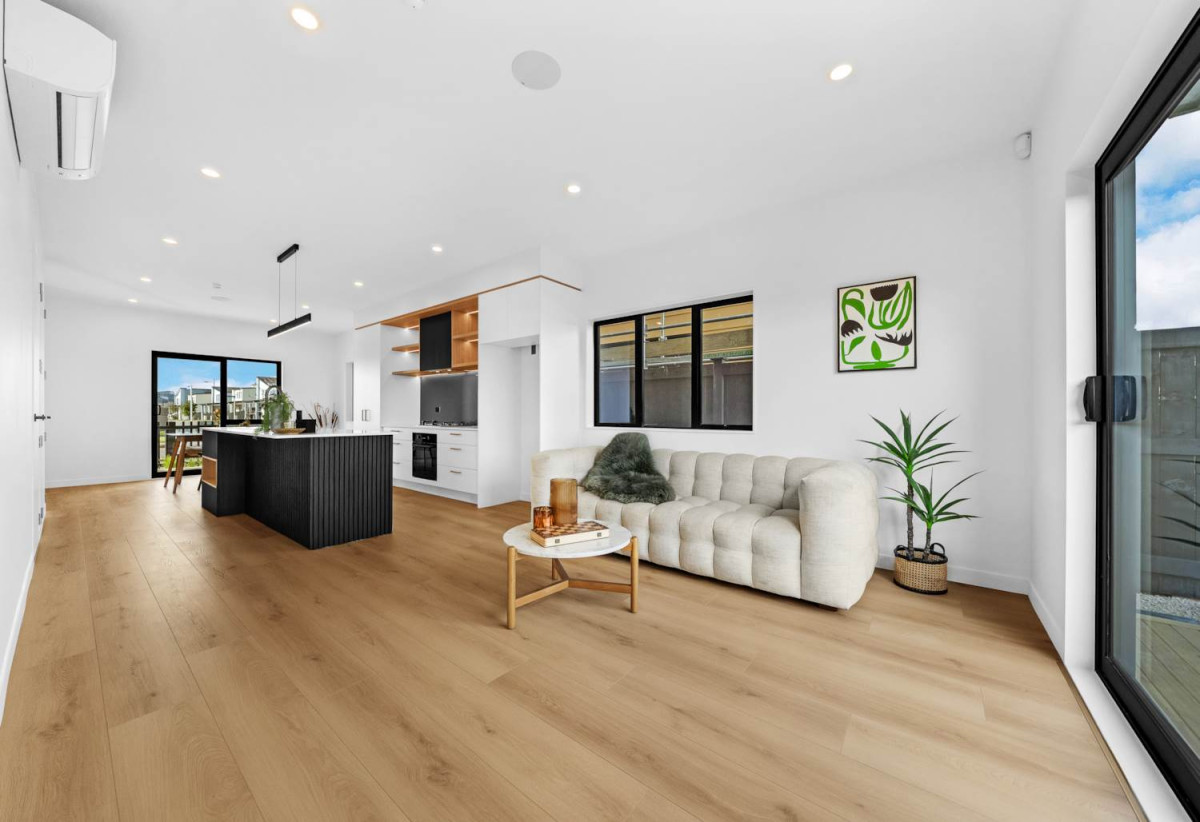 Brandnew 4 beds (2 ensuites) + Flexi room 3.5 baths home with car parks, 174 – 180 Bremner Road, Karaka, Auckland