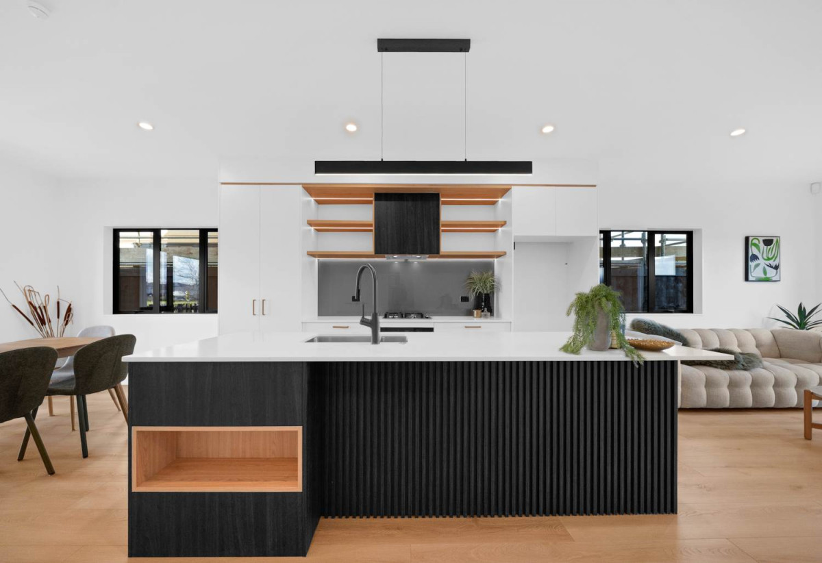 Brandnew 4 beds (2 ensuites) + Flexi room 3.5 baths home with car parks, 174 – 180 Bremner Road, Karaka, Auckland