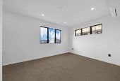 Brandnew 4 beds (2 ensuites) + Flexi room 3.5 baths home with car parks, 174 – 180 Bremner Road, Karaka, Auckland