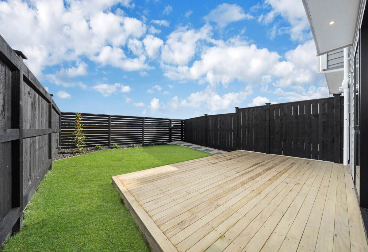 Brandnew 4 beds (2 ensuites) + Flexi room 3.5 baths home with car parks, 174 – 180 Bremner Road, Karaka, Auckland