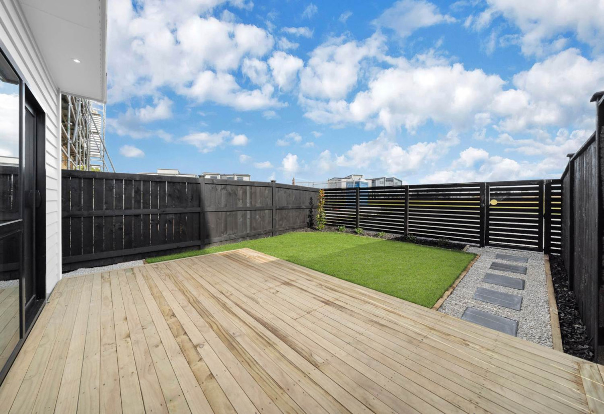 Brandnew 4 beds (2 ensuites) + Flexi room 3.5 baths home with car parks, 174 – 180 Bremner Road, Karaka, Auckland