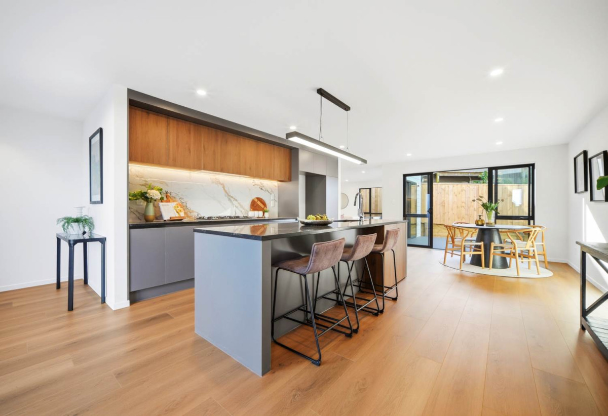 Brandnew standalone 4 beds (2 ensuites) 3.5 baths home with garage, 35C Toroa Street, Torbay, Auckland