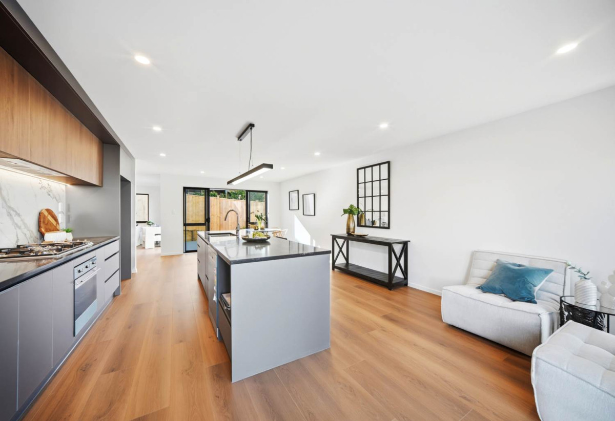 Brandnew standalone 4 beds (2 ensuites) 3.5 baths home with garage, 35C Toroa Street, Torbay, Auckland