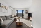 Double Grammar school zone (AGGS & EGGS), 3 beds 2 baths home with a tandem garage for 2 cars, Leasehold property with a ground lease until 2146, 18 Cotesmore Way, Parnell, Auckland