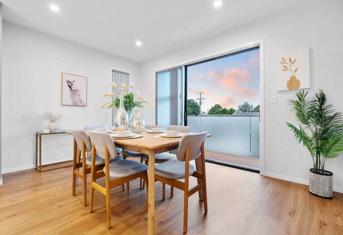 Standalone 5 beds (3 ensuites) 4 baths home with garage, 1 ensuite ground floor, 102B Symonds Street, Royal Oak, Auckland