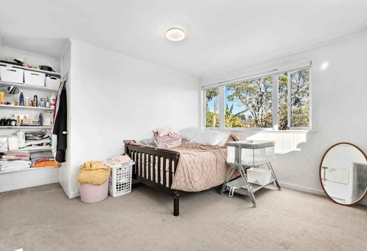 827m2 section, 3 beds 1 bath house with double garage, 74 McLeod Road, Te Atatu South, Auckland