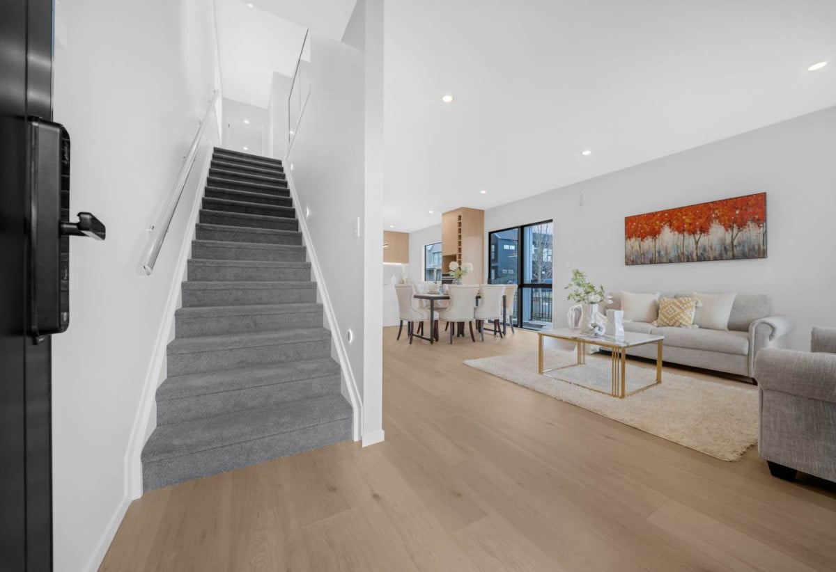 Brandnew standalone 4 beds (2 ensuites) 3.5 baths house with garage, 35A Burberry Road, Karaka, Auckland