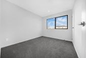 Brandnew standalone 4 beds (2 ensuites) 3.5 baths house with garage, 35A Burberry Road, Karaka, Auckland
