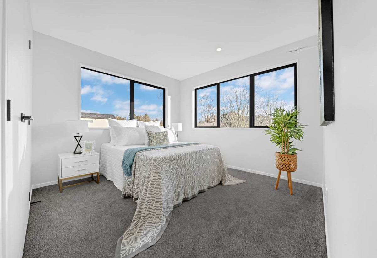 Brandnew standalone 4 beds (2 ensuites) 3.5 baths house with garage, 35A Burberry Road, Karaka, Auckland