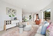 Brick and tile 3 beds 2 baths house with double garage, 7B Wiltshire Place, Somerville, Auckland