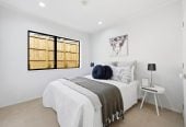 Brick and tile 3 beds 2 baths house with double garage, 7B Wiltshire Place, Somerville, Auckland