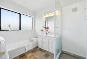 Brick and tile 3 beds 2 baths house with double garage, 7B Wiltshire Place, Somerville, Auckland