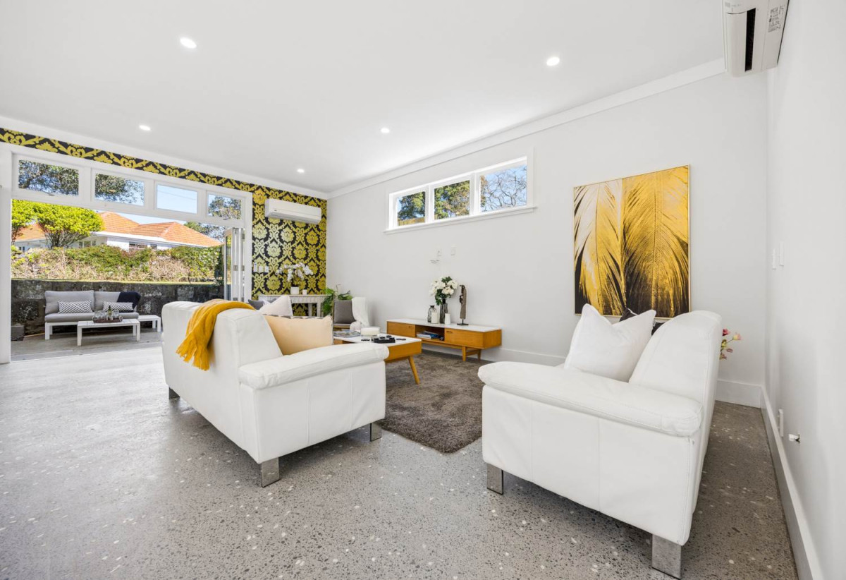 635m2 section, Double Grammar school zone (MAGS & AGGS), 4 beds 2 baths house with car parks, 120 Marsden Avenue, Mt Eden, Auckland