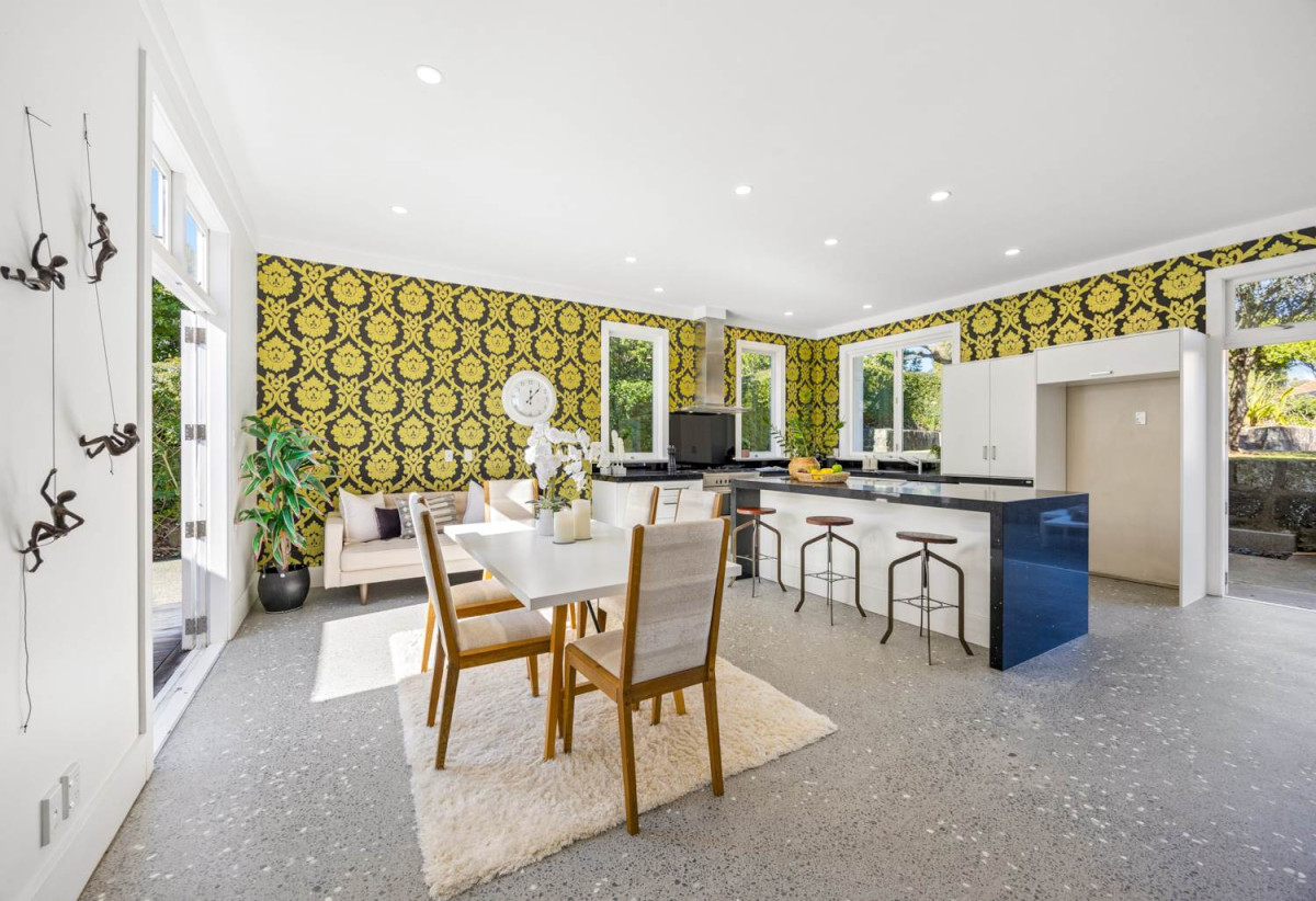635m2 section, Double Grammar school zone (MAGS & AGGS), 4 beds 2 baths house with car parks, 120 Marsden Avenue, Mt Eden, Auckland