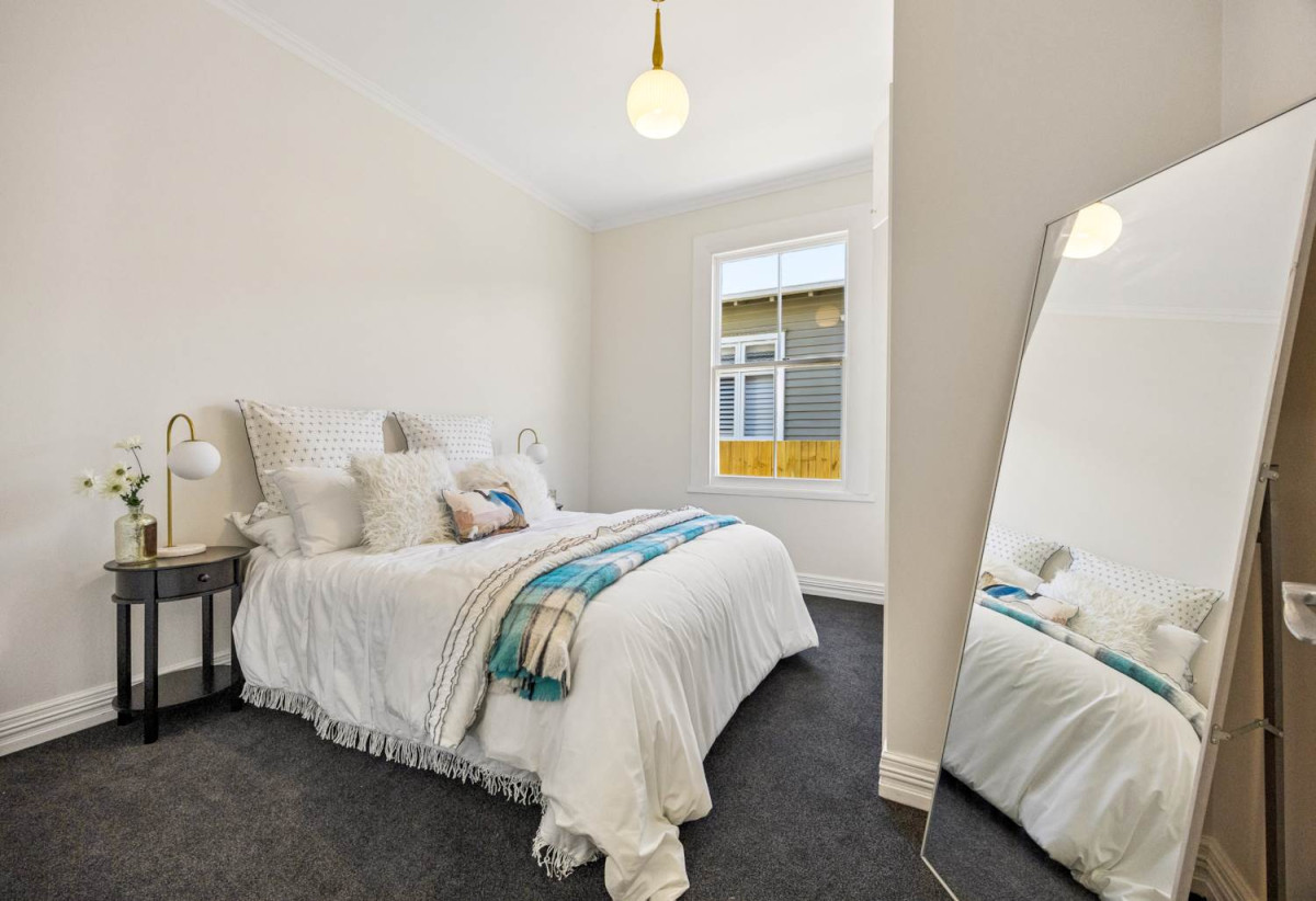 635m2 section, Double Grammar school zone (MAGS & AGGS), 4 beds 2 baths house with car parks, 120 Marsden Avenue, Mt Eden, Auckland