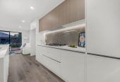 Mt Albert Grammar School zone, 5 beds 3 baths house with double garage, 8 Selcourt Road, Mt Albert, Auckland
