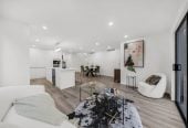 Mt Albert Grammar School zone, 5 beds 3 baths house with double garage, 8 Selcourt Road, Mt Albert, Auckland