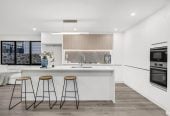 Mt Albert Grammar School zone, 5 beds 3 baths house with double garage, 8 Selcourt Road, Mt Albert, Auckland