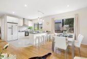 For rent, 5 beds 3 baths house with double garage, available 15th August, 24A Seaside Avenue, Waterview, Auckland