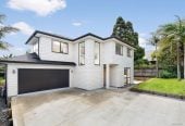 For rent, 5 beds 3 baths house with double garage, available 15th August, 24A Seaside Avenue, Waterview, Auckland