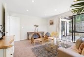 For rent, 5 beds 3 baths house with double garage, available 15th August, 24A Seaside Avenue, Waterview, Auckland