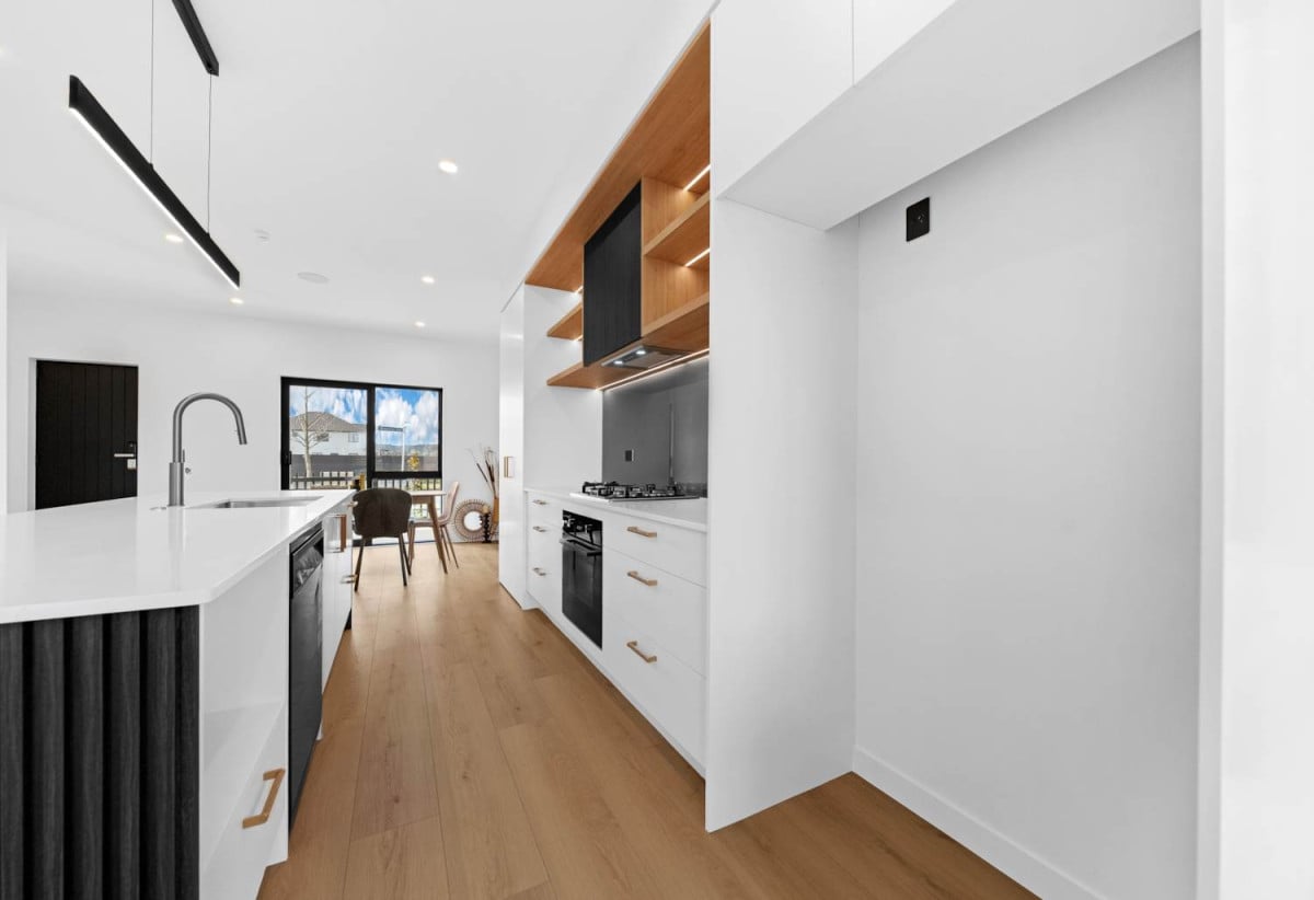 Brandnew 5 beds 3.5 baths home with car parks, 174 Bremner Road, Karaka, Auckland