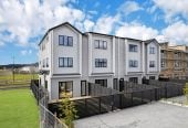 Brandnew 5 beds 3.5 baths home with car parks, 174 Bremner Road, Karaka, Auckland