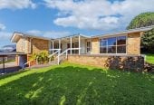 873m2 section, Brick and tile 5 beds 1 bath house with double garage, 1 Fowey Avenue, Te Atatu South, Auckland