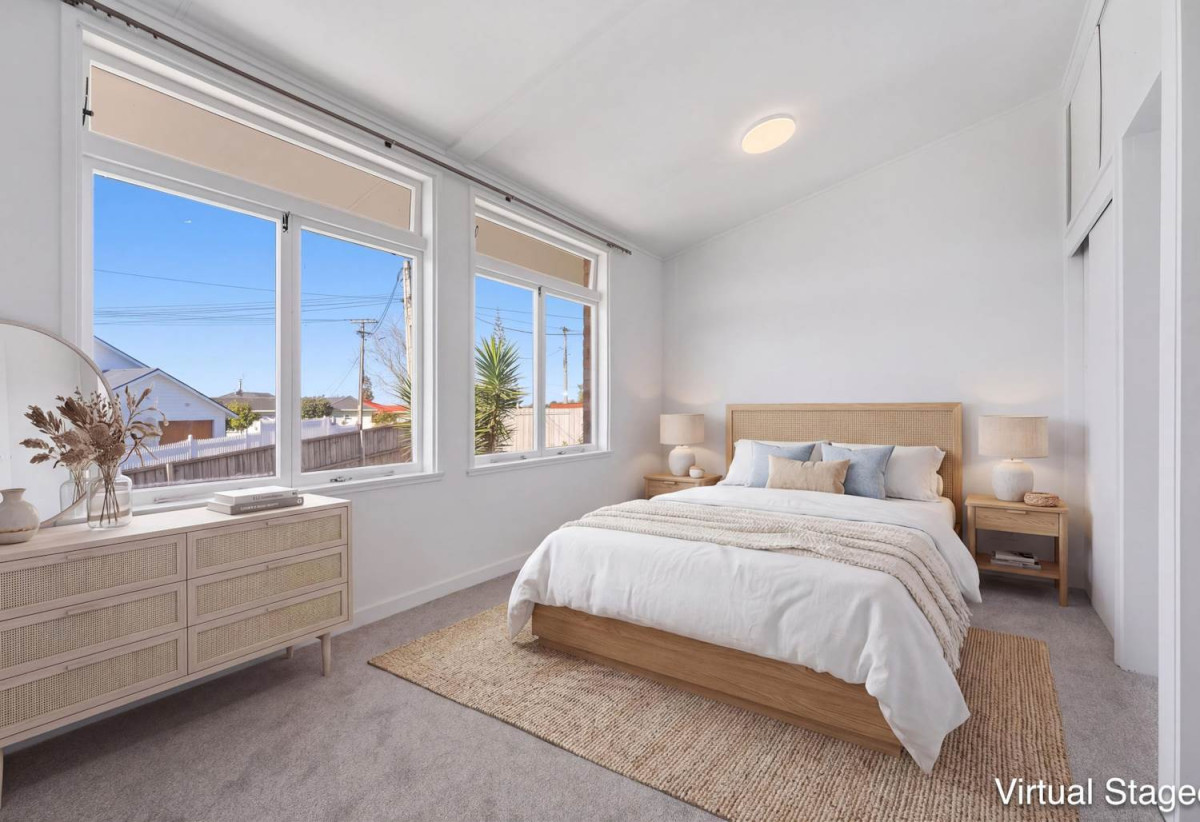 873m2 section, Brick and tile 5 beds 1 bath house with double garage, 1 Fowey Avenue, Te Atatu South, Auckland