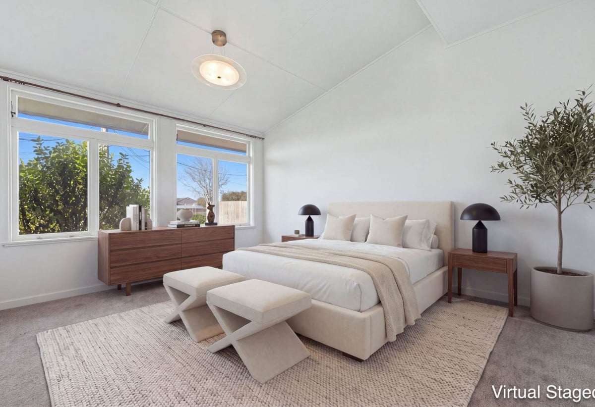 873m2 section, Brick and tile 5 beds 1 bath house with double garage, 1 Fowey Avenue, Te Atatu South, Auckland