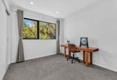 Brandnew 4 beds 3 baths home with garage, 37E Erima Avenue, Pt England