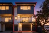 Brandnew 4 beds 3 baths home with garage, 37E Erima Avenue, Pt England