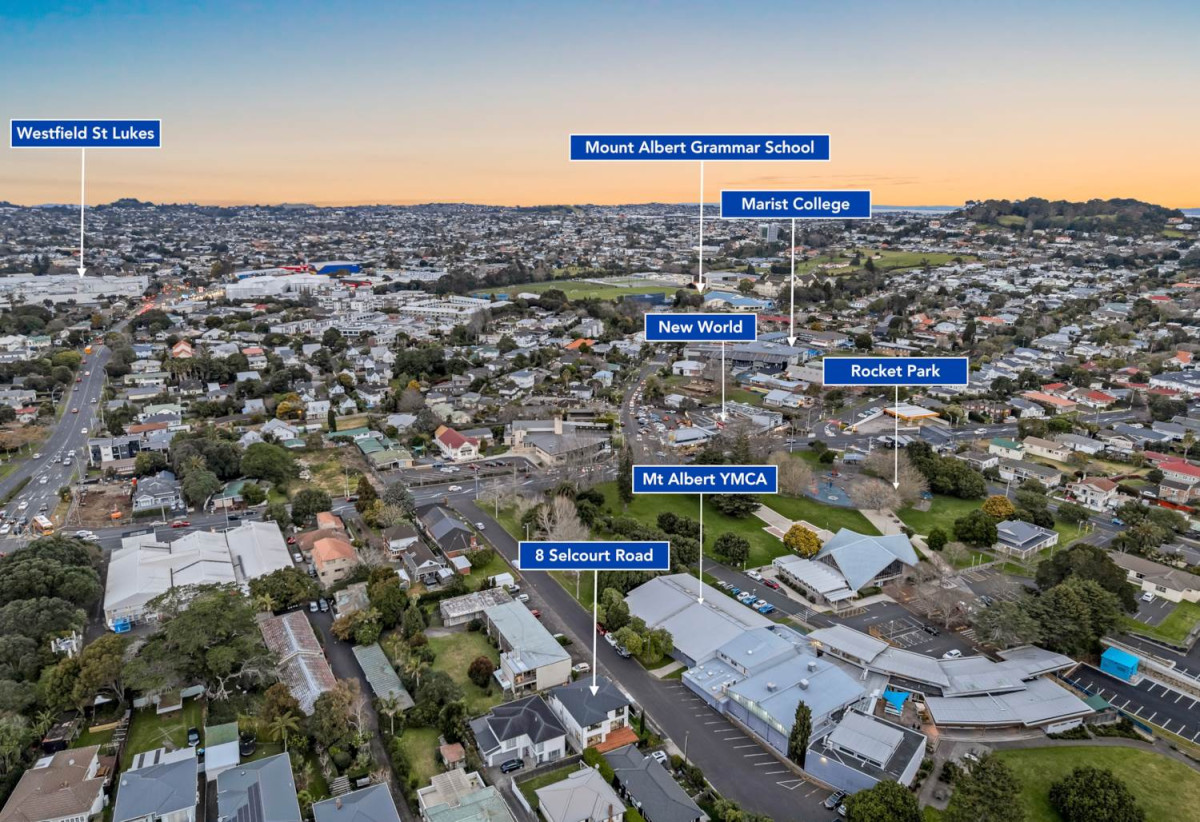 Mt Albert Grammar School zone, 5 beds 3 baths house with double garage, 8 Selcourt Road, Mt Albert, Auckland