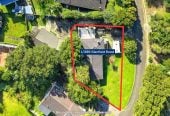 A cross-lease title in the Terrace Housing and Apartment Building Zone, 3 beds 1 bath house, around 200m from Glenfield Mall, (2/396 Glenfield Road is also for sale, the two titles form a larger 890sqm section), 1/396 Glenfield Road, Glenfield, Auckland