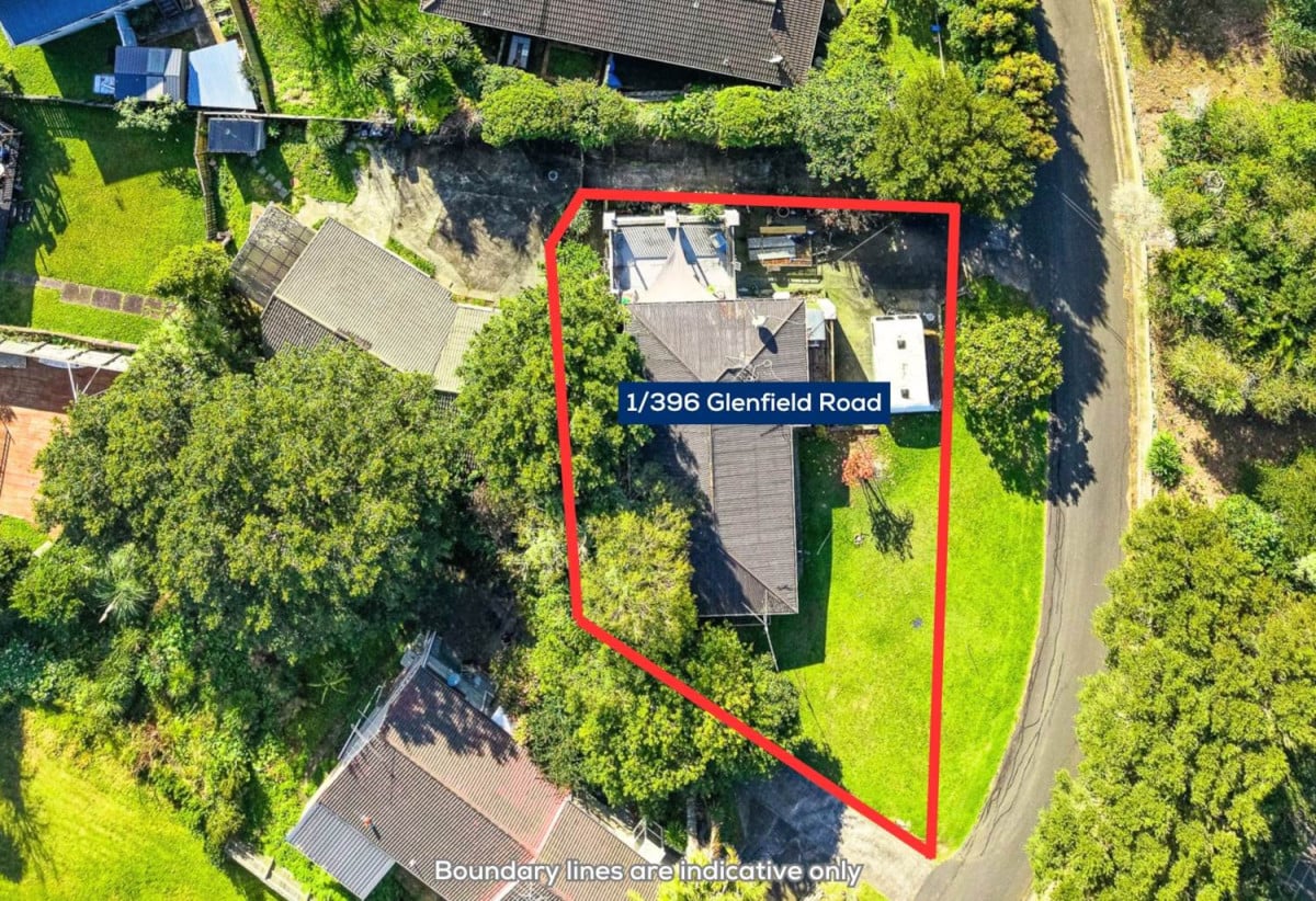 A cross-lease title in the Terrace Housing and Apartment Building Zone, 3 beds 1 bath house, around 200m from Glenfield Mall, (2/396 Glenfield Road is also for sale, the two titles form a larger 890sqm section), 1/396 Glenfield Road, Glenfield, Auckland