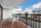 Standalone 4 beds (2 ensuites) 4 baths house with double garage, 32B Ennismore Road, Mt Albert, Auckland