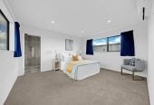 Standalone 4 beds (2 ensuites) 4 baths house with double garage, 32B Ennismore Road, Mt Albert, Auckland