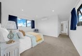 Standalone 4 beds (2 ensuites) 4 baths house with double garage, 32B Ennismore Road, Mt Albert, Auckland