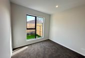 For rent, Brandnew 4 beds (2 ensuites) 3 baths townhouse with car park, available 11th August, 2/26A Eastridge Court, Somerville, Auckland