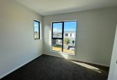 For rent, Brandnew 4 beds (2 ensuites) 3 baths townhouse with car park, available 11th August, 2/26A Eastridge Court, Somerville, Auckland