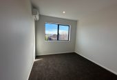 For rent, Brandnew 4 beds (2 ensuites) 3 baths townhouse with car park, available 11th August, 2/26A Eastridge Court, Somerville, Auckland