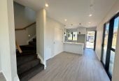 For rent, Brandnew 3 beds (1 ensuite) + study 2 baths townhouse with car park, available 11th August, 1/26A Eastridge Court, Somerville, Auckland