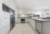 Fletcher Built | Reserve-Side Living, Renovated 5 beds (2 ensuites) 3.5 baths house with double garage, 4 Vittoria Terrace, Flat Bush, Auckland