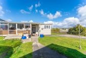 827m2 section, 3 beds 1 bath house with double garage, 74 McLeod Road, Te Atatu South, Auckland