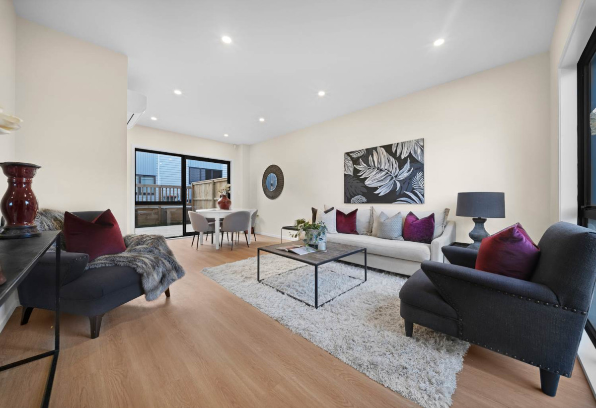 3 beds 2.5 baths home with garage, Minutes to the lush Auckland Botanic Gardens and Totara Park, Lot 3/167 Everglade Drive, Totara Heights, Auckland