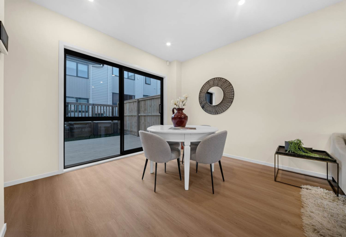 3 beds 2.5 baths home with garage, Minutes to the lush Auckland Botanic Gardens and Totara Park, Lot 3/167 Everglade Drive, Totara Heights, Auckland