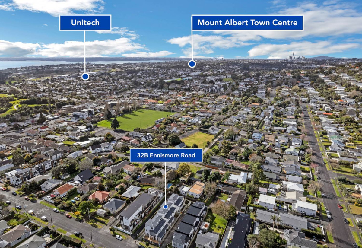 Standalone 4 beds (2 ensuites) 4 baths house with double garage, 32B Ennismore Road, Mt Albert, Auckland