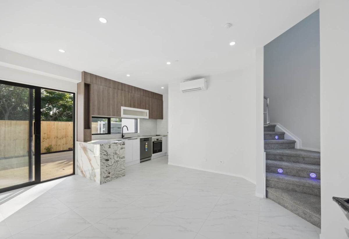Brandnew 3 beds + Large study room 2.5 baths home with garage, Lot2/67 Salisbury Road, Birkdale, Auckland